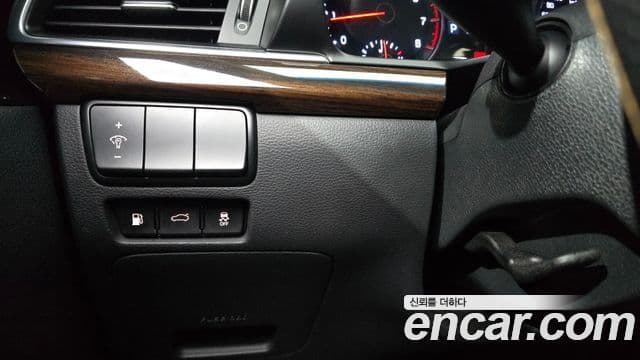 Kia All New K7 3.0 LPI Luxury (арендный автомобиль), 2018 16