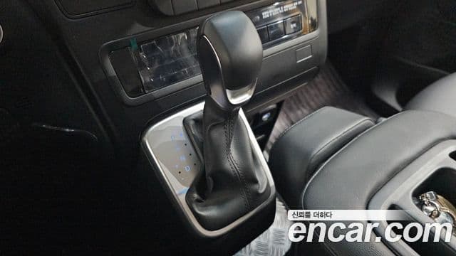 Hyundai Staria 11인승, 2025 9