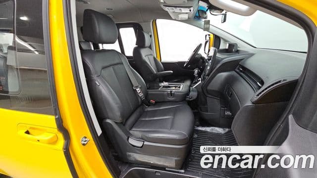 Hyundai Staria 11인승, 2025 11