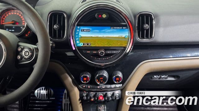 Mini Cooper Countryman 2세대, 2019 14