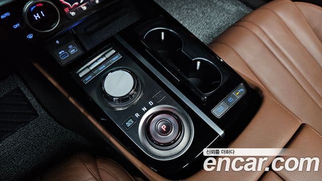 Genesis G80 (RG3) бензин 2.5 турбо 2WD, 2024 9