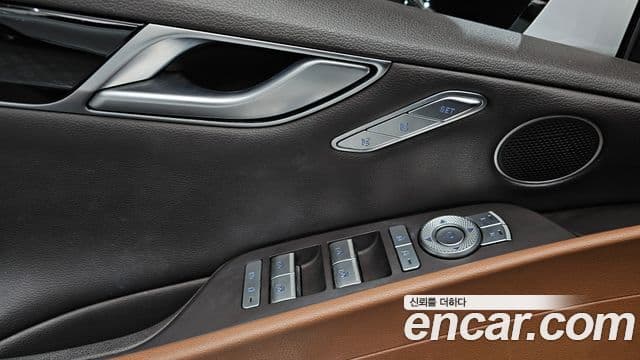 Genesis G80 (RG3) бензин 2.5 турбо 2WD, 2024 12