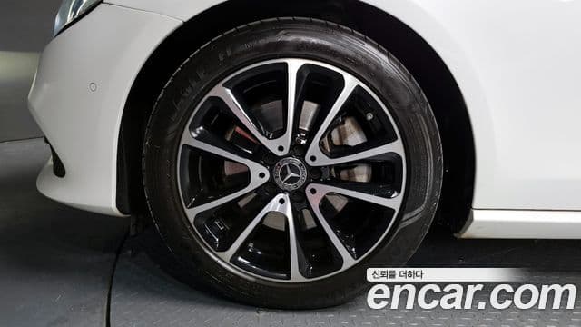 Mercedes-Benz E-класс W213 Avantgarde, 2020 все фото