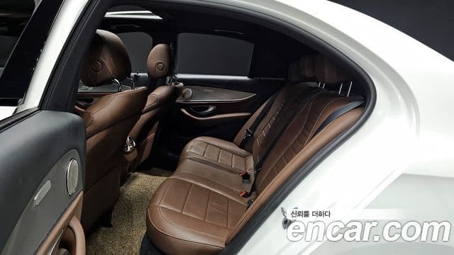 Mercedes-Benz E-класс W213 Avantgarde, 2020 12