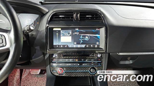 Jaguar F-PACE 30d first Edition, 2017 14