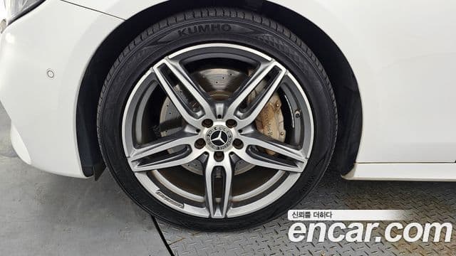 Mercedes-Benz E-класс W213 AMG Line, 2019 3