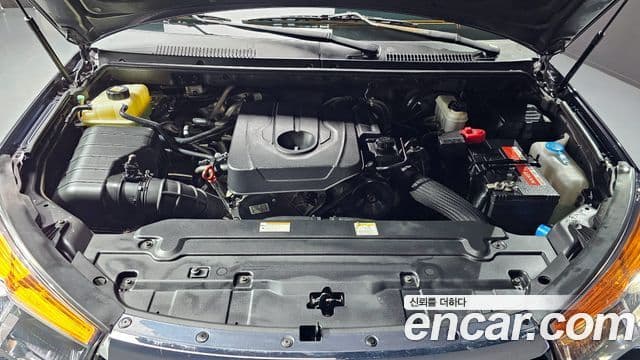 KG모빌리티(SsangYong) Korando 투리스모 4WD outdoor Edition 9인승, 2017 6