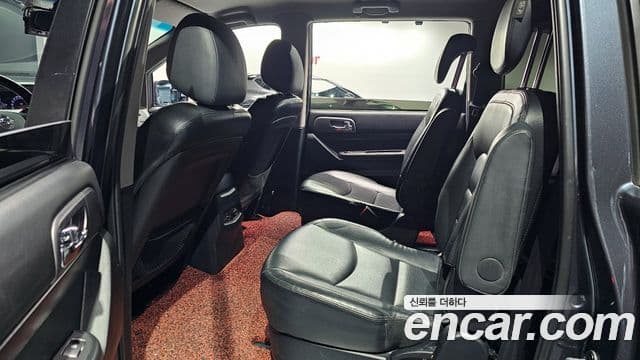 KG모빌리티(SsangYong) Korando 투리스모 4WD outdoor Edition 9인승, 2017 12