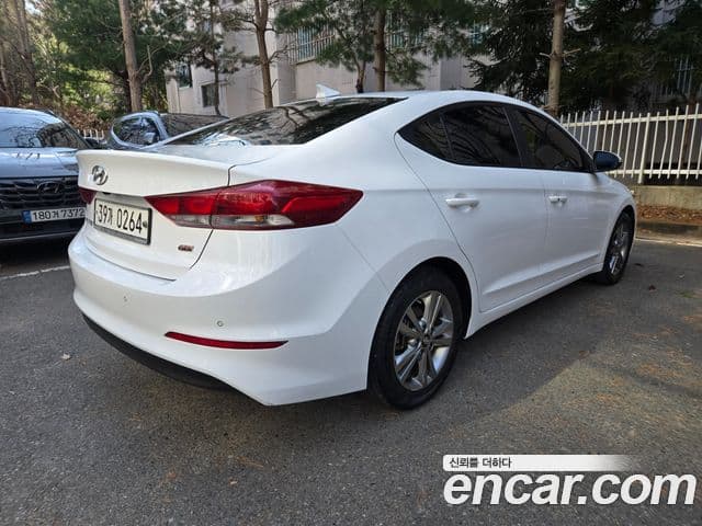 Hyundai Avante AD Special, 2017 4