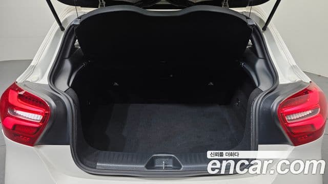 Mercedes-Benz A-класс W176, 2016 20