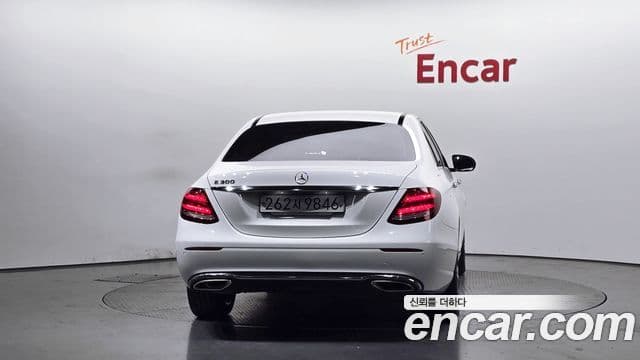 Mercedes-Benz E-класс W213 Avantgarde, 2019 4