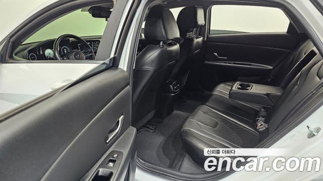 Hyundai Avante (CN7) Inspiration, 2021 11