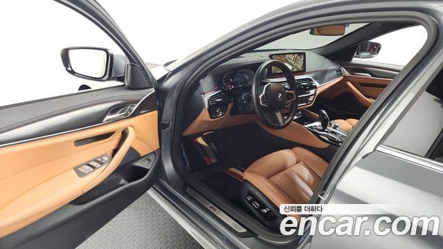 BMW 5시리즈 (G30) 520i M Sport, 2023 10