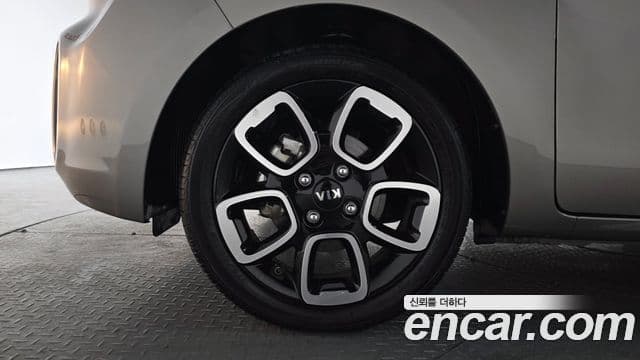 Kia The / новый New Ray Prestige, 2020 все фото