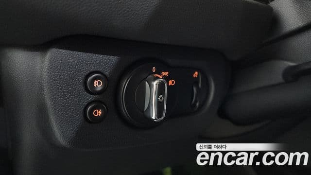 Mini Cooper D 클럽맨 2세대, 2016 14