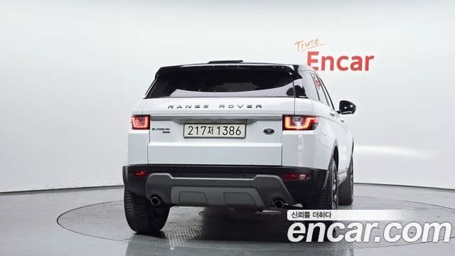 Land Rover Range Rover Evoque 2.0 TD4 HSE, 2018 4