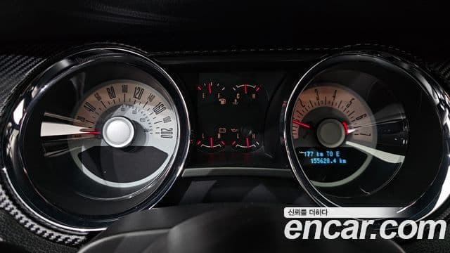 Ford Mustang купе, 2010 8