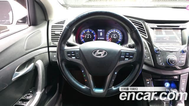 Hyundai The / новый New i40 PYL, 2016 13