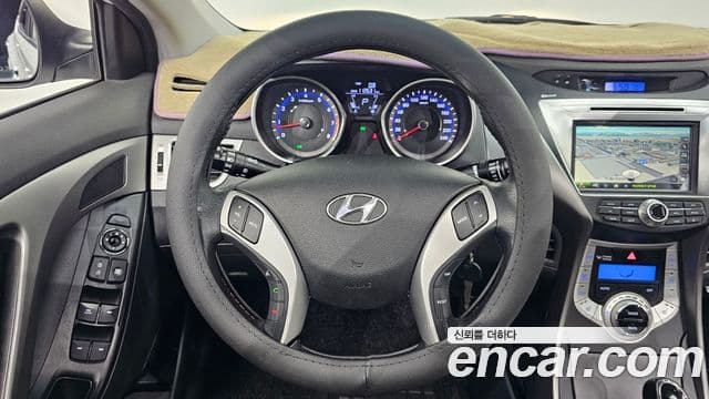 Hyundai Avante MD Luxury, 2011 13