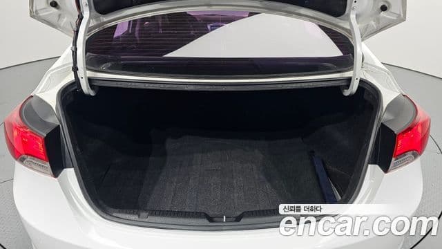 Hyundai Avante MD Luxury, 2011 20