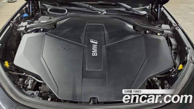 BMW i7 (G70) xDrive 60 M Sport, 2023 6