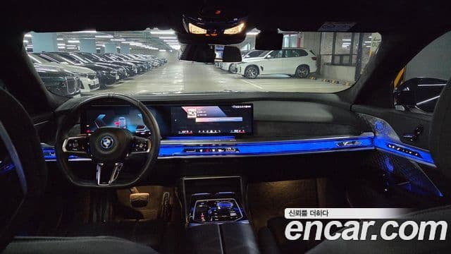 BMW i7 (G70) xDrive 60 M Sport, 2023 7