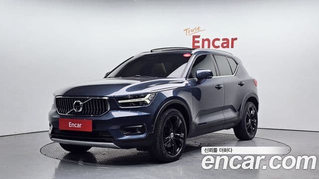 Volvo XC40 B4 Inscription, 2021 1