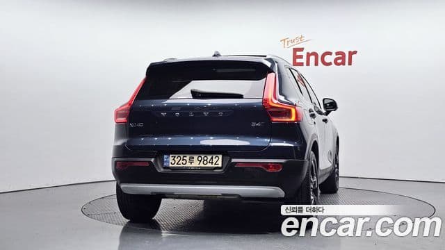 Volvo XC40 B4 Inscription, 2021 4