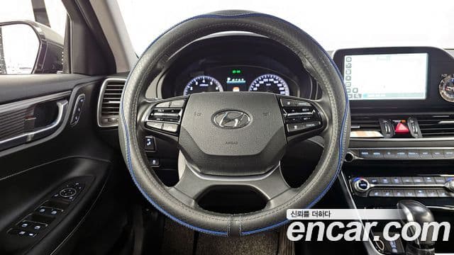 Hyundai Grandeur IG 3.0 LPi Exclusive (арендный автомобиль), 2017 13