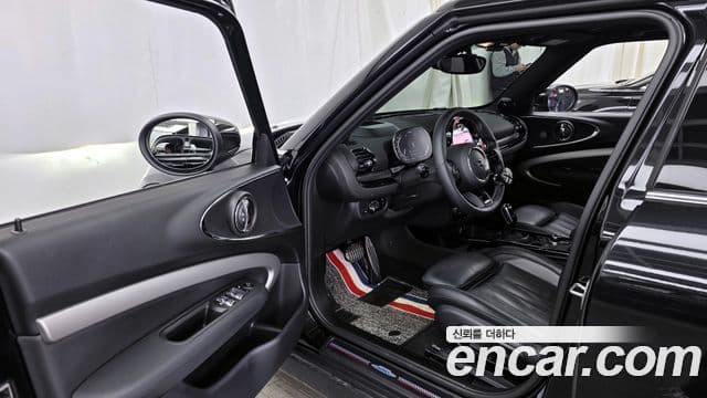 Mini Cooper S 클럽맨 2세대, 2023 10
