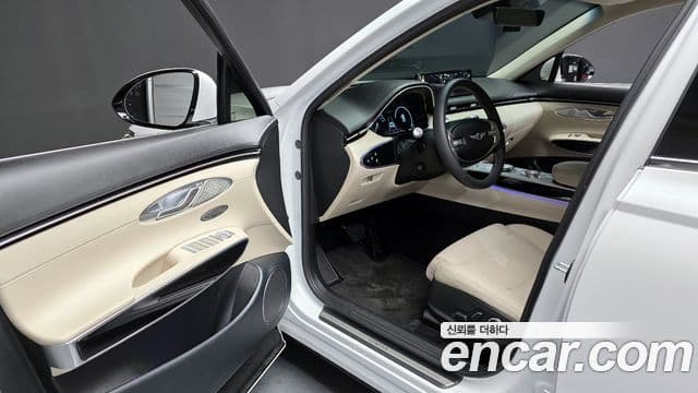 Genesis GV70, 2024 10