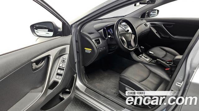 Hyundai Avante MD M16 GDI Avenue, 2014 12