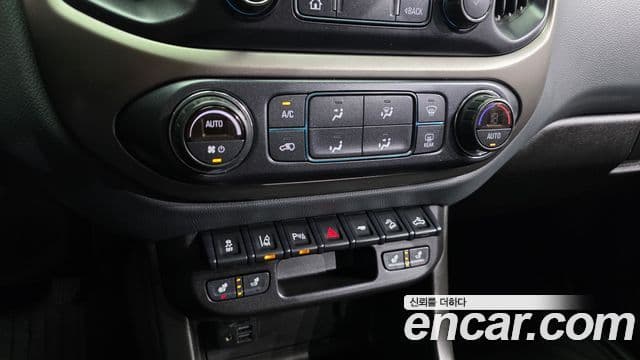 Chevrolet(GM대우) real New 콜로라도 3.6 Z71-X Midnight 4WD, 2021 16