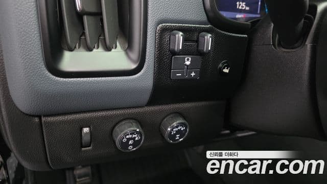 Chevrolet(GM대우) real New 콜로라도 3.6 Z71-X Midnight 4WD, 2021 17