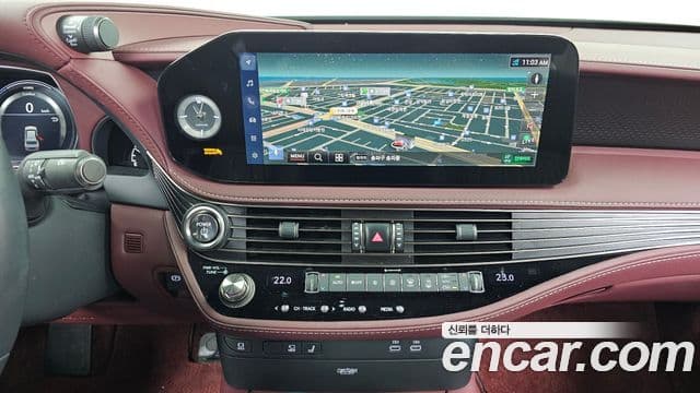 Lexus LS500h 5세대 3.5 Platinum AWD, 2023 15