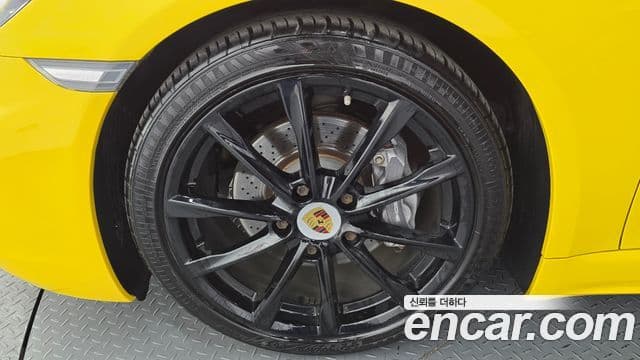 Porsche 718 Boxster, 2020 все фото