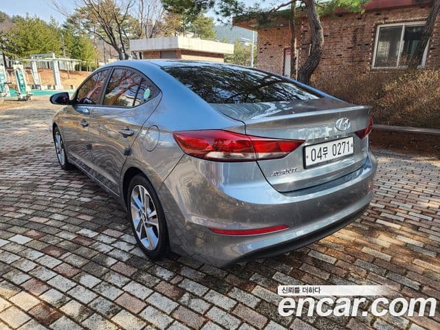 Hyundai Avante AD 1.6 GDI Value Plus, 2017 4