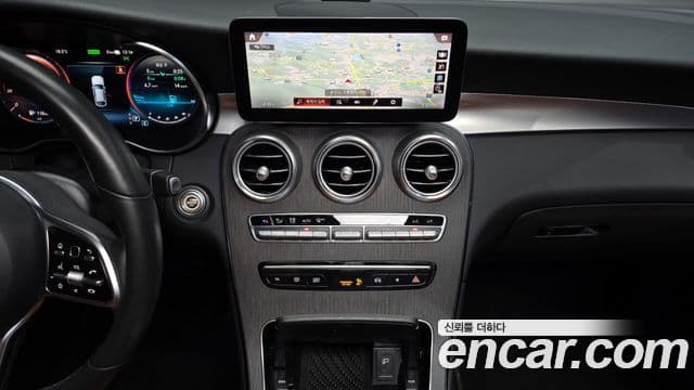 Mercedes-Benz GLC-класс X253 GLC300e 4MATIC купе, 2021 15