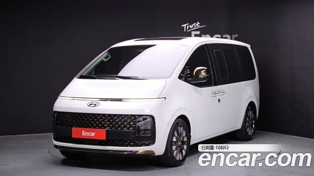 Hyundai Staria Prestige, 2024 1