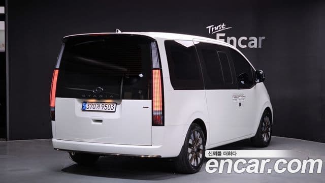 Hyundai Staria Prestige, 2024 2
