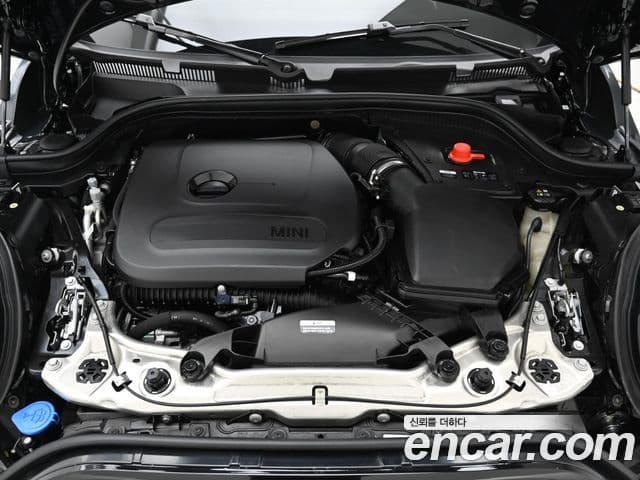 Mini Cooper S кабриолет 4세대 JCW, 2025 6