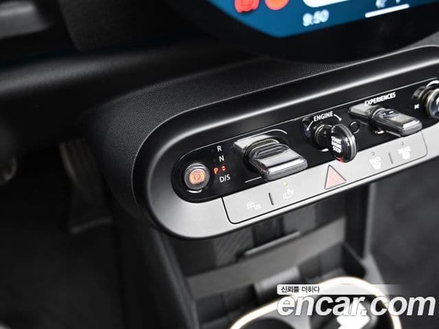 Mini Cooper S кабриолет 4세대 JCW, 2025 9