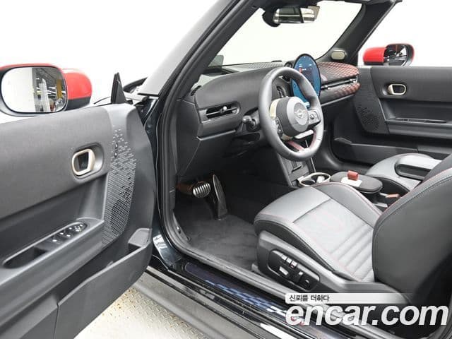 Mini Cooper S кабриолет 4세대 JCW, 2025 11