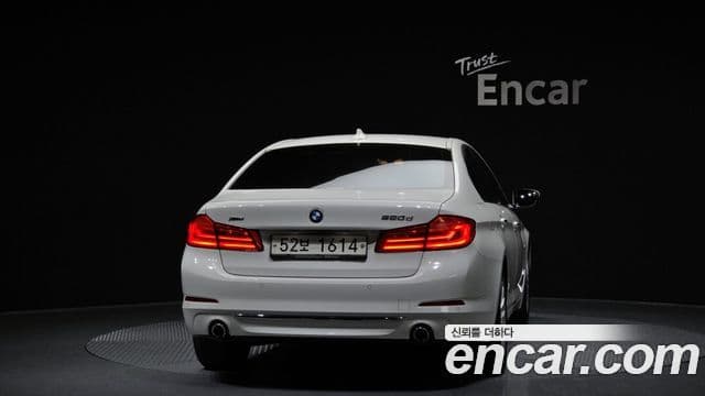 BMW 5시리즈 (G30) 520d Luxury Plus, 2018 4