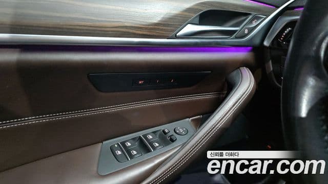 BMW 5시리즈 (G30) 520d Luxury Plus, 2018 17