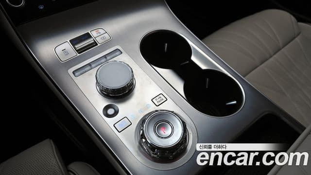 Genesis GV70, 2026 9