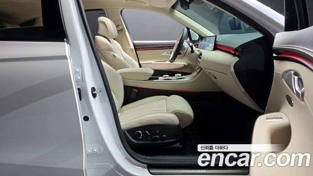 Genesis GV70, 2026 10