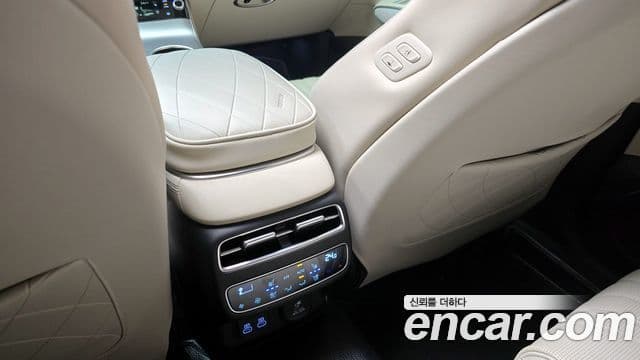 Genesis GV70, 2026 17