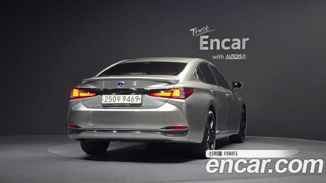 Lexus ES300h 7세대 F-Sport, 2022 4