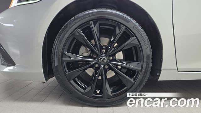 Lexus ES300h 7세대 F-Sport, 2022 все фото
